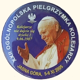 Znaczek pielgrzymkowy z XXII Pielgrzymki Kolejarzy na Jasną Górę w 2005 roku.